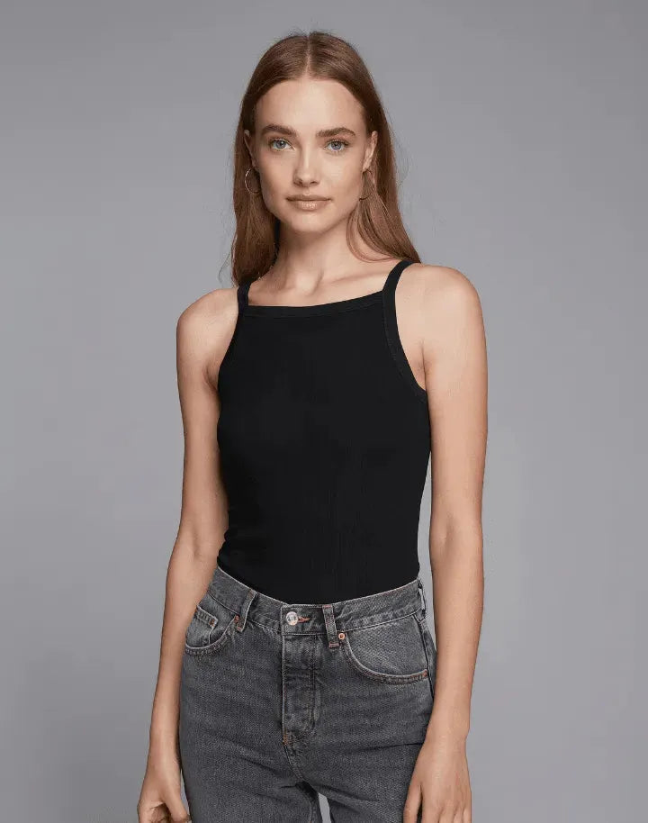 Women's Sleeveless Tops