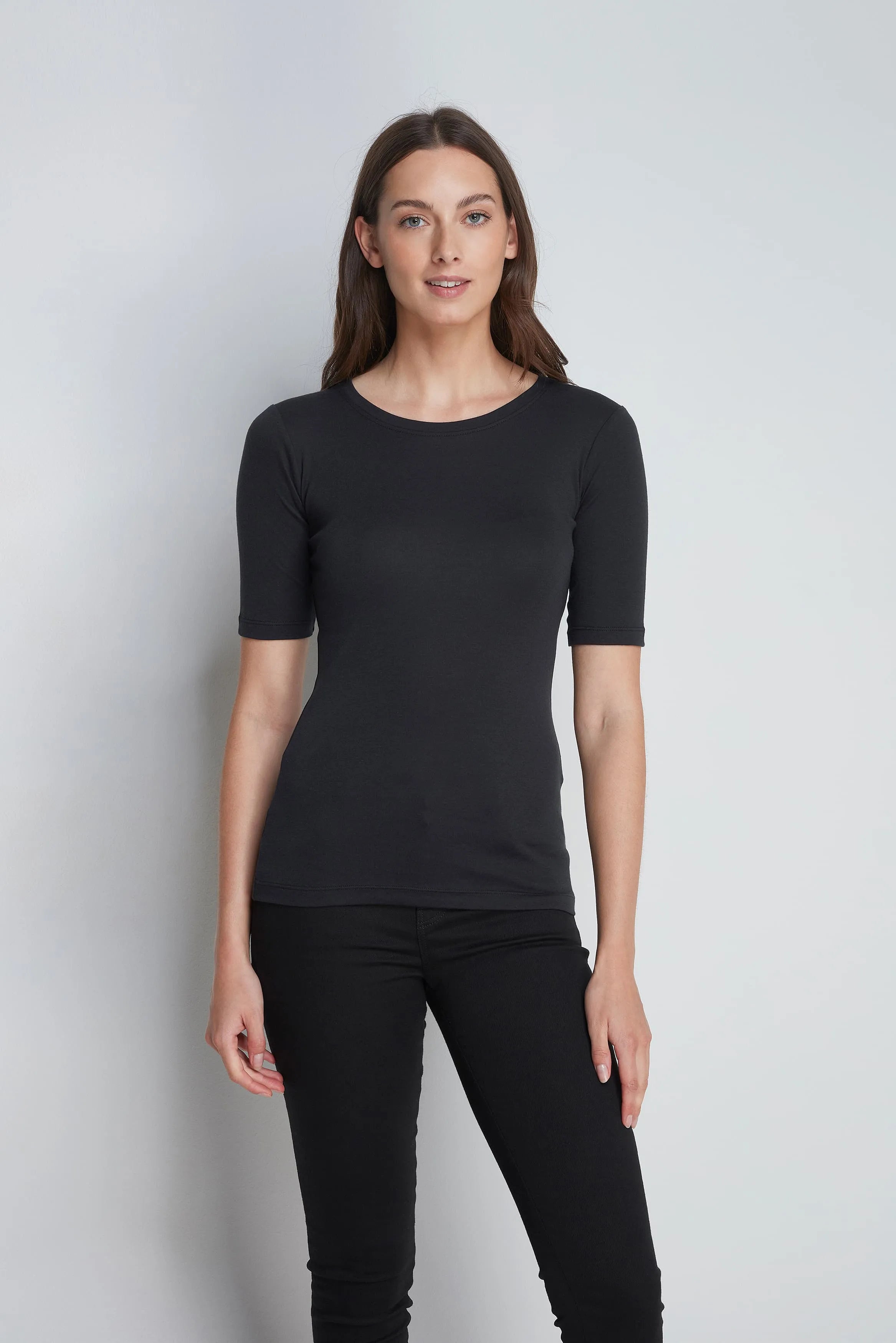 High Quality Half Sleeve Crew Neck T-Shirt - Comfortable Crew Neck - Luxury Half Sleeve T-Shirt - Black Half Sleeve Crew Neck T-Shirt