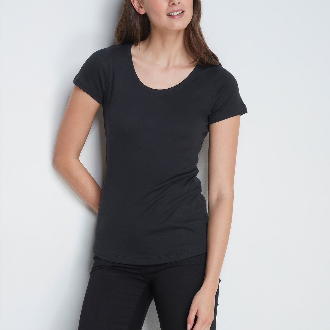 Women's black scoop neck t-shirt