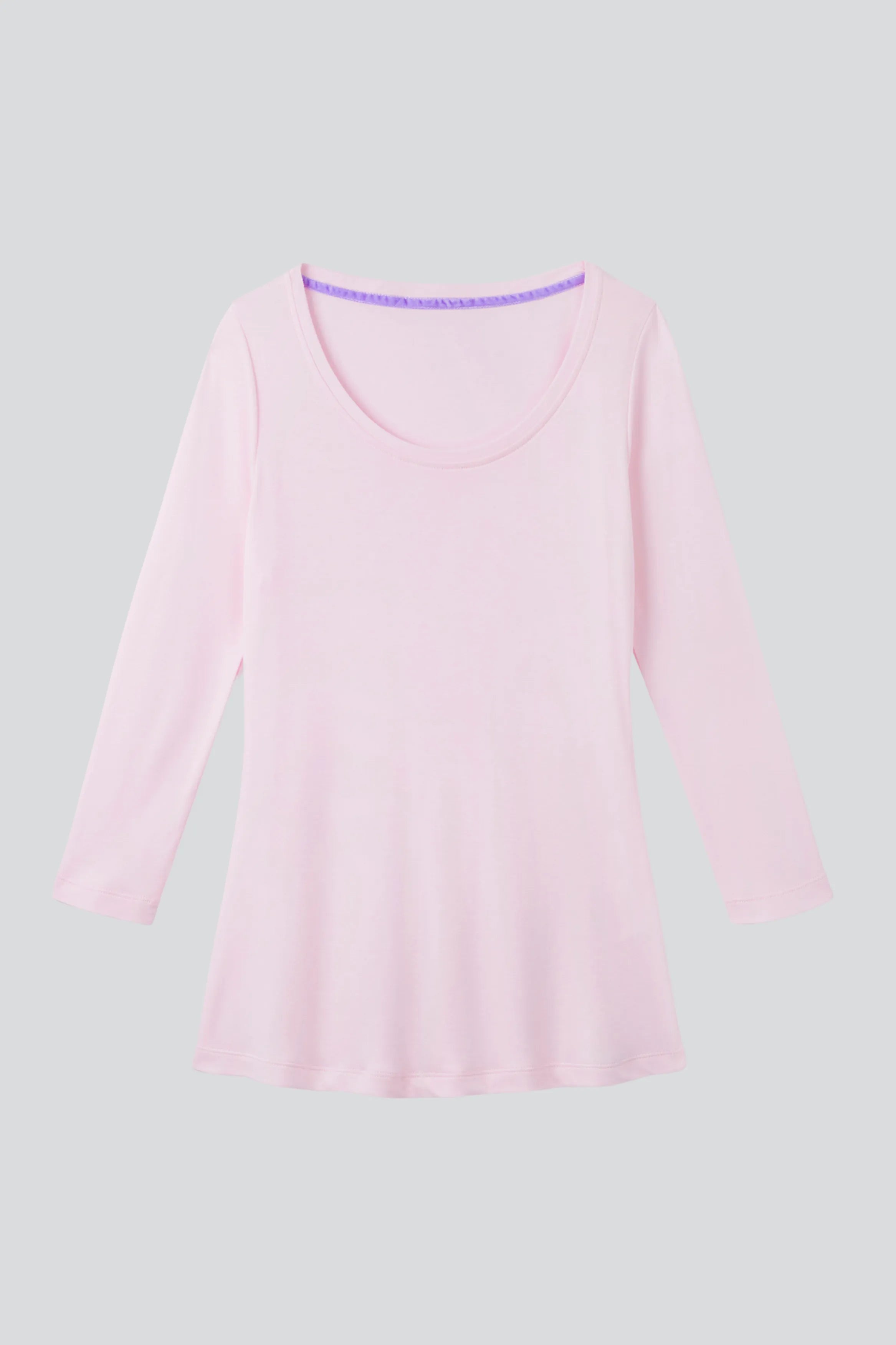 Light pink 3/4 sleeve scoop neck t-shirt