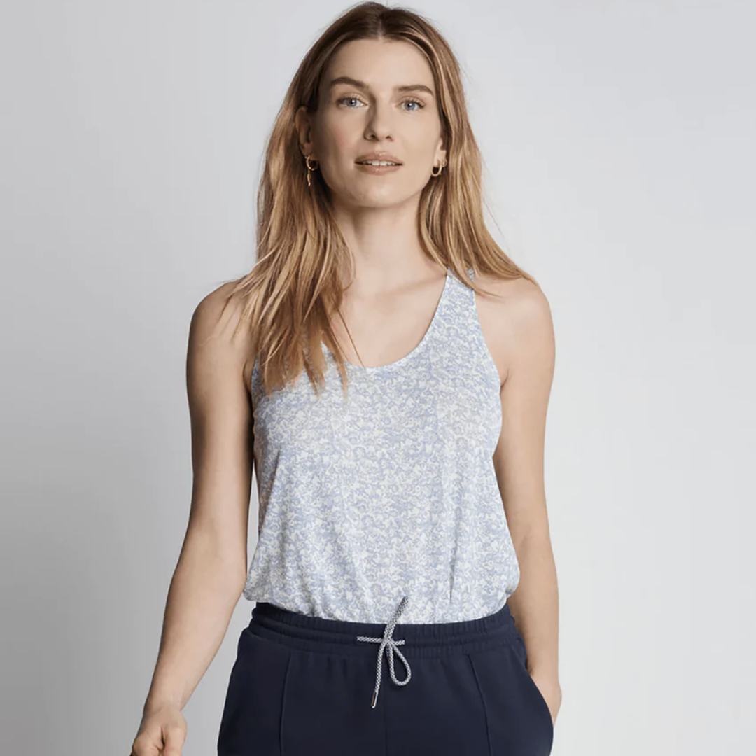 patterned scoop neck tank top for activewear